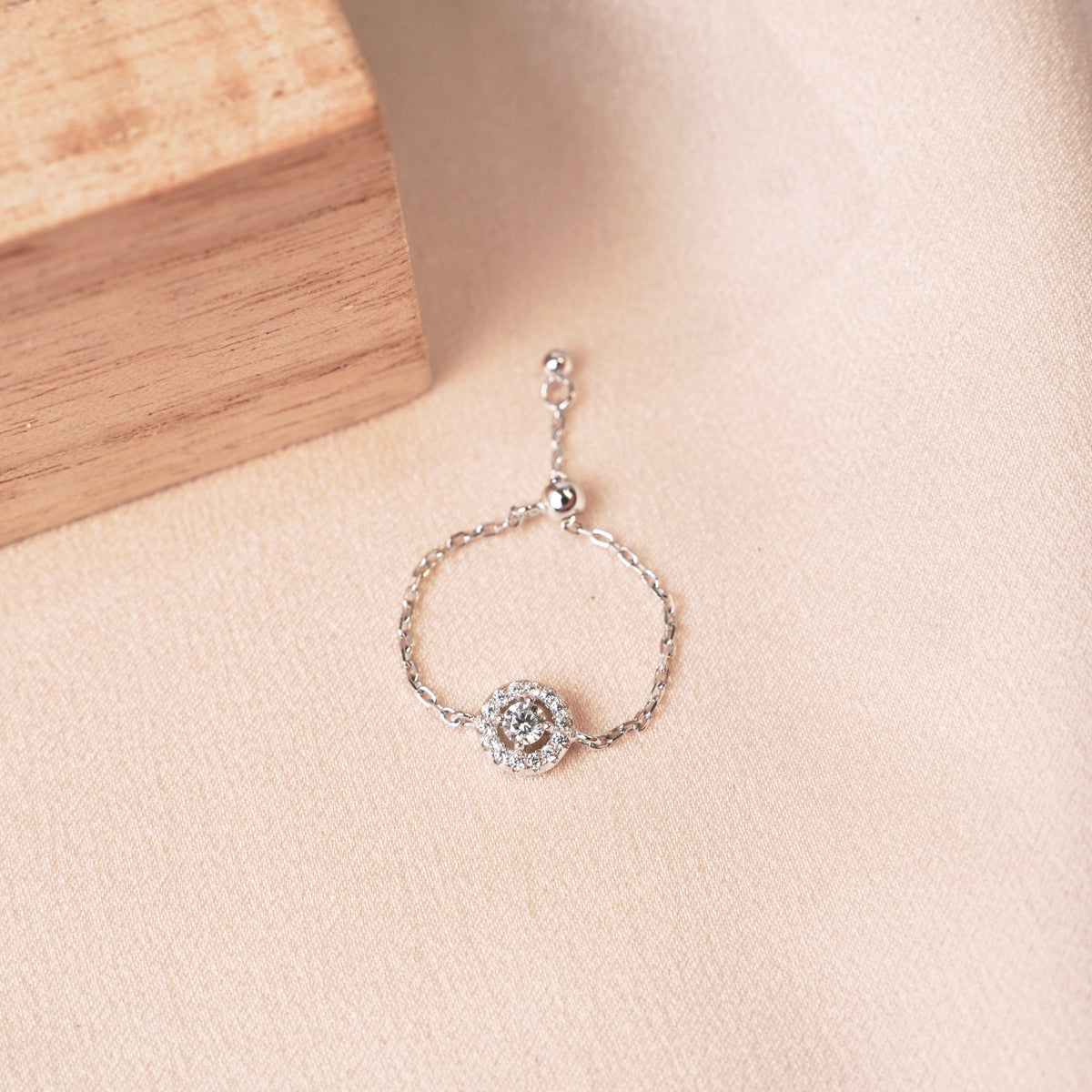 Bague chaine Venus