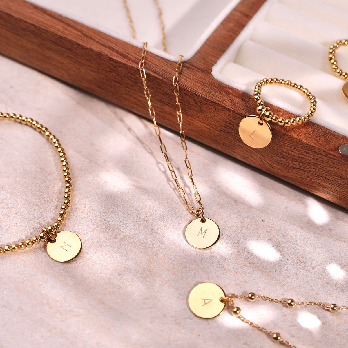 Collier lettre personnalisée
