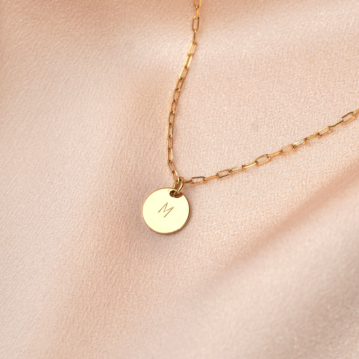 Collier lettre personnalisée
