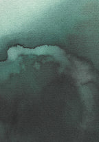 Aquarelle abstraite en gros plan, vert bleuté et gris, nuages diffus