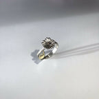 Bague fleur en argent 950 et or 18 carats, motif floral ajouré sur l’anneau