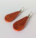 Boucles d’oreilles gouttes orange en marqueterie de paille, crochets argent