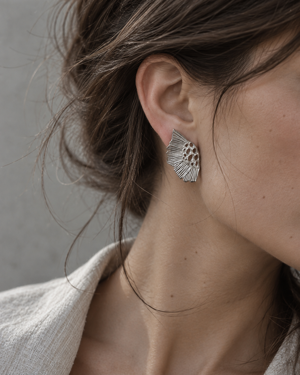 Floral pattern earrings