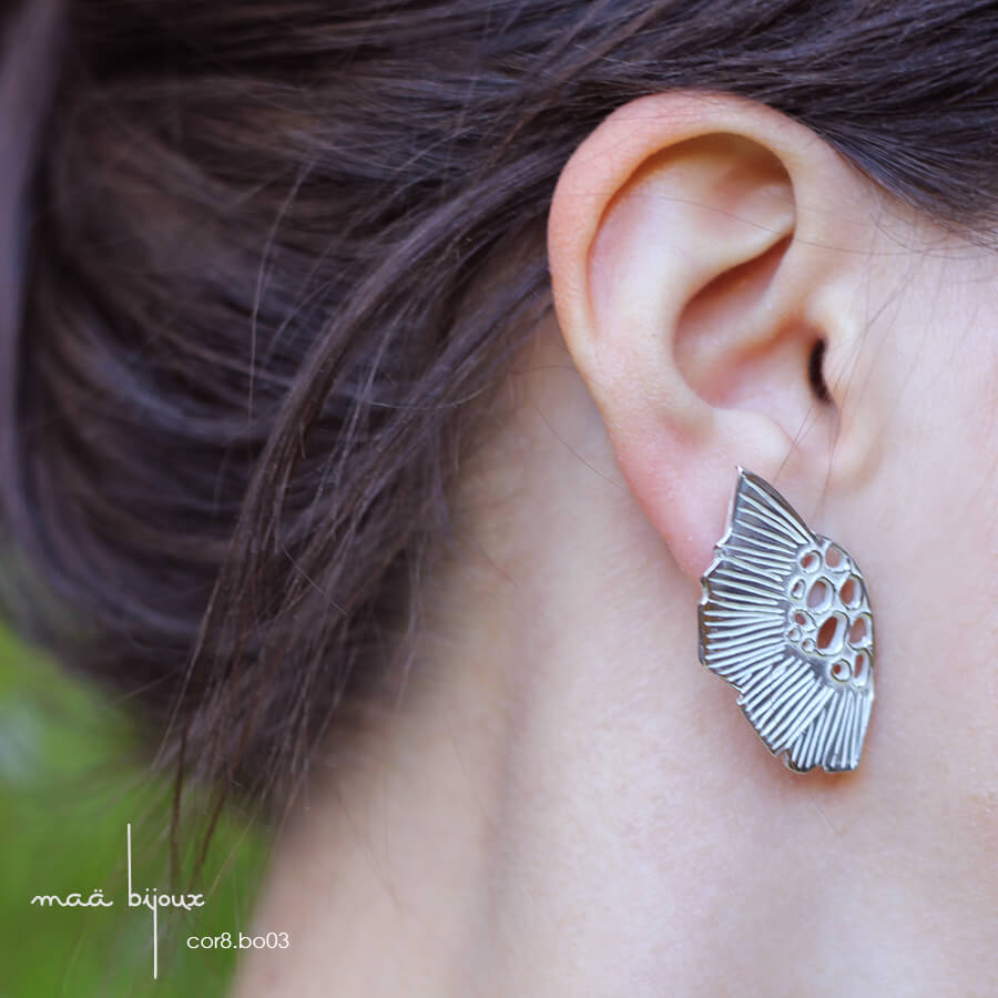 Floral pattern earrings