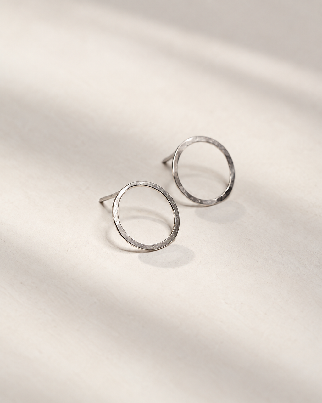 Hammered sterling silver wire earrings