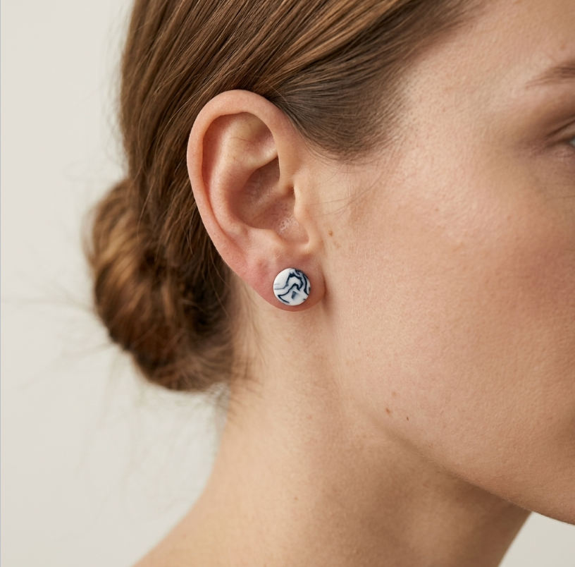 Boucles d’oreilles en porcelaine rondes, motif marbre bleu et blanc, pour femme
