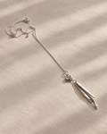 Collier en argent avec pendentif à pampilles et chaîne fine, fermoir anneau.