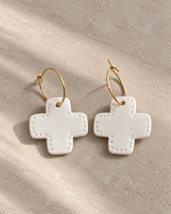 Créoles « Croix Étoilées » Boucles d'Oreilles en Porcelaine Blanche Émaillée