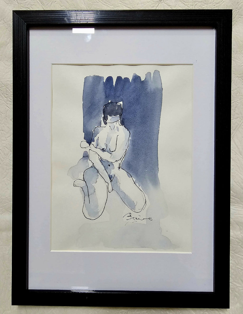 Dessin original Adéle encadré, illustration d’une femme en robe blanche et fond bleu