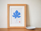 Gravure sur papier washi encadrée, feuille bleu minéral
