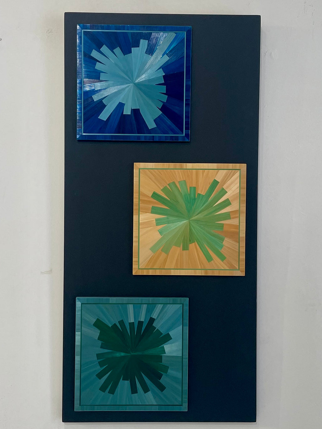 Trilogie de lumière — Tableau en marqueterie de paille