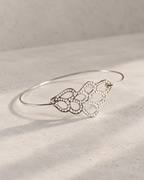 Jonc bracelet argent massif recyclé avec motif dentelle ajourée et cœur