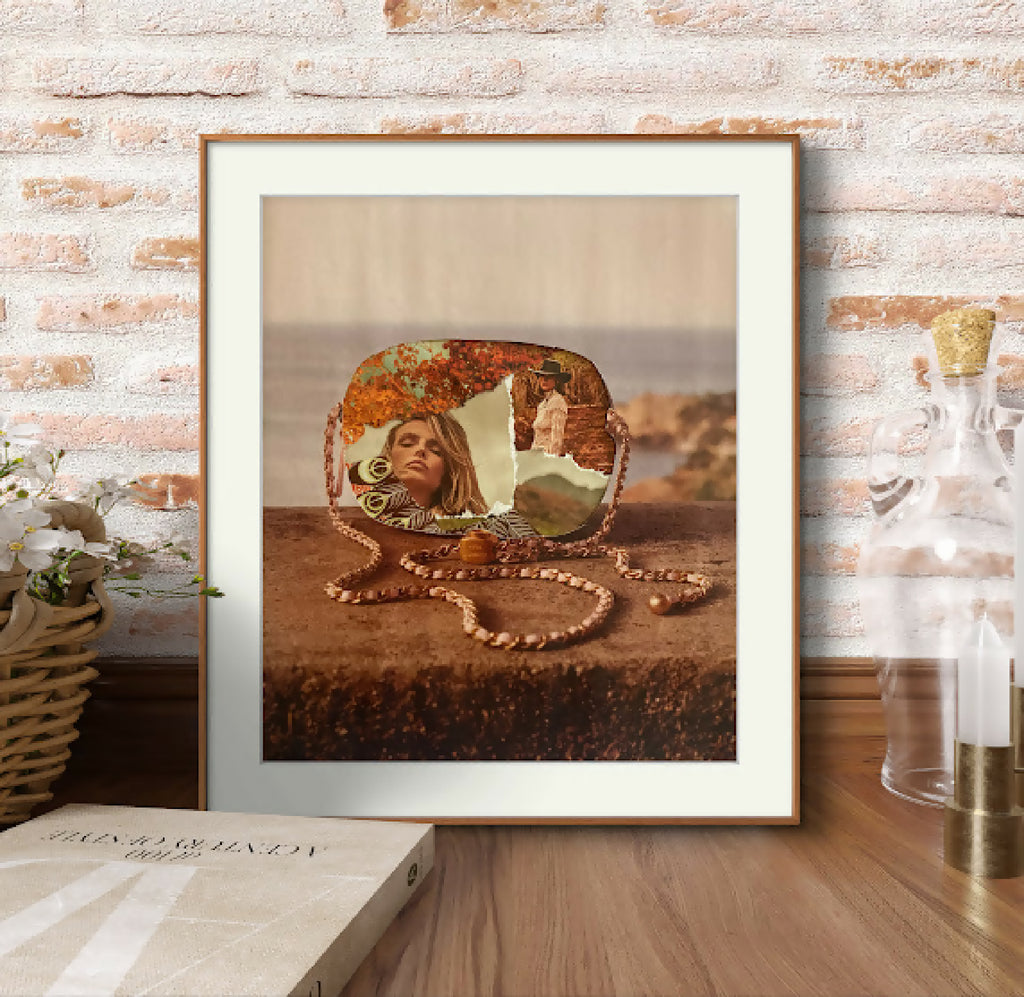 Tableau encadré avec passe-partout blanc, collage ocre et portrait