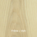 Planche de bois frêne, texture veinée, finition claire