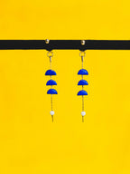 Boucles d’oreilles pendantes à pampilles, perles bleues et gouttes blanches sur chaîne dorée
