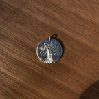 Médaille ronde en argent 925 avec arbre gravé, anneau d’accrochage
