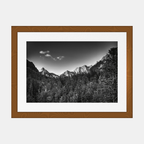Photographie du massif du Vignemale en cadre bois avec passe-partout blanc, paysage.