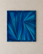 Rayonnement Azur — Tableau en marqueterie de paille 30 × 30 cm