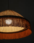 Suspension bohème à franges Bella en tissu rayé terracotta, faite main par Hautlalampe