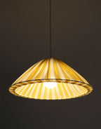 Suspension conique rayée jaune et blanche, abat-jour éclairé et câble de suspension
