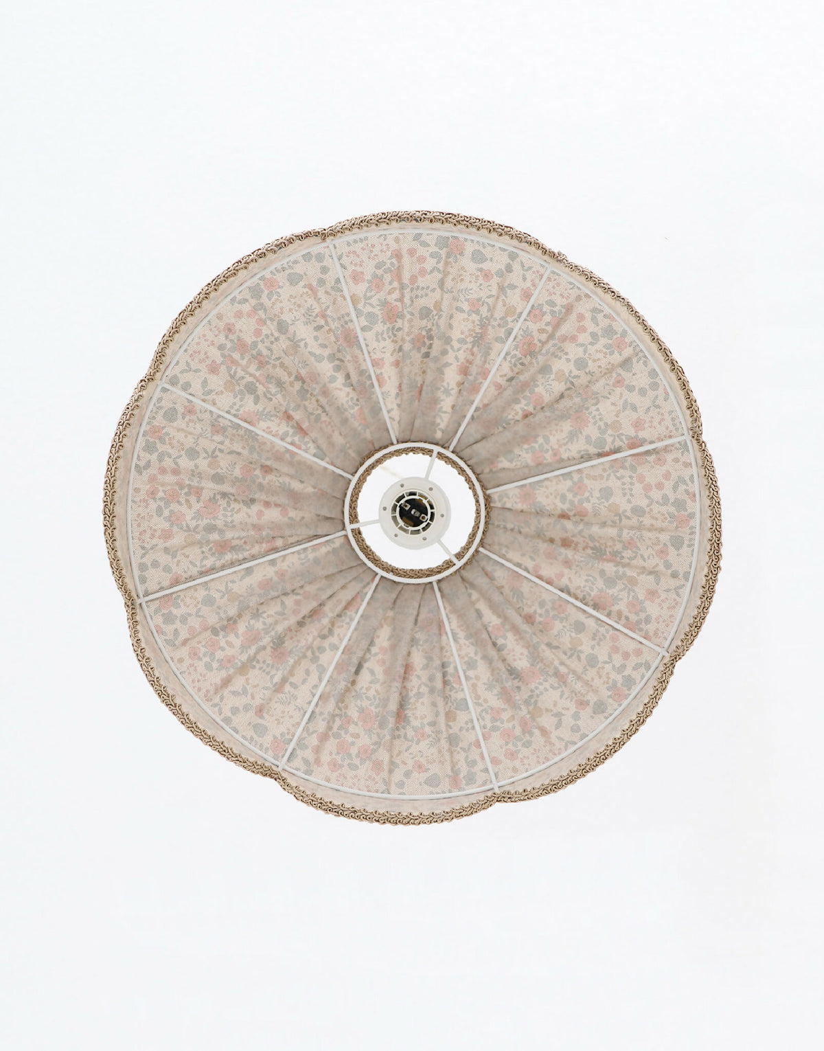 Abat-jour suspension festonné, vue arrière ronde avec armature rayonnante visible.