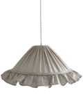 Suspension Emilia en tissu à fines rayures olive et blanches, volant plissé main, fabriquée en France par Hautlalampe