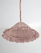 Suspension Emilia en tissu rayé terracotta et blanc à volant plissé main, fabriquée en France par Hautlalampe