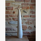 Vase en céramique Élan gris clair, forme élancée et col évasé