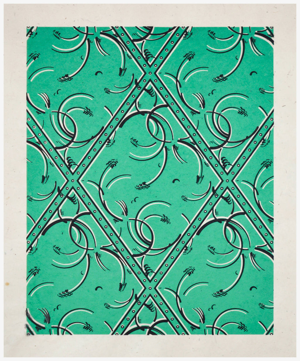 Coupon de tissu vert émeraude, motif géométrique à arabesques et bordures perlées